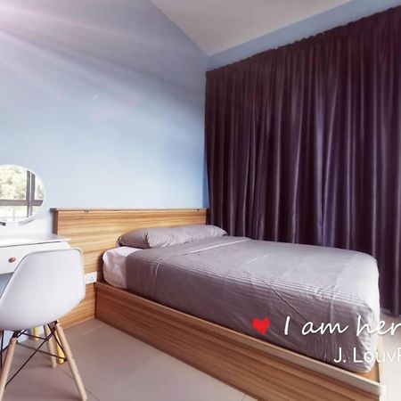 Studio Apartment Pasar Malam J.Louvre Tanah Rata Exterior photo